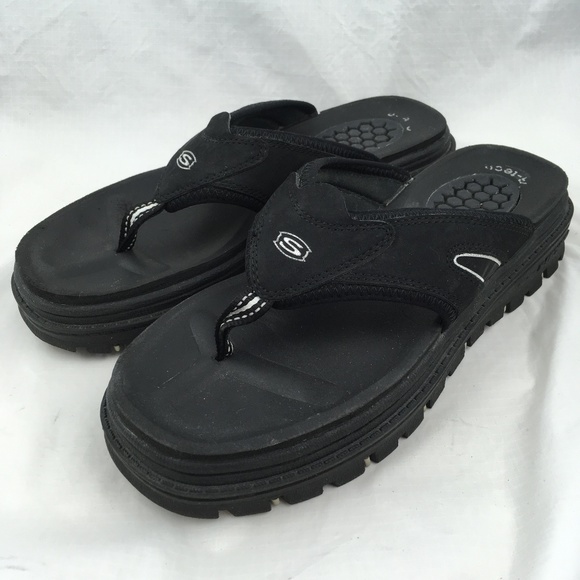 black chunky flip flops